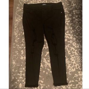 Old Navy Pull On Black Distressed Rockstar Jeans